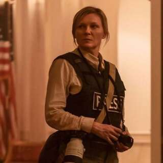 Kirsten Dunst Wants To Star In Minecraft 2 To Make Money